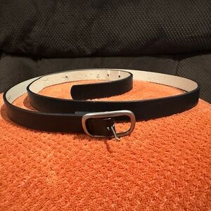 WOMAN’S BELT